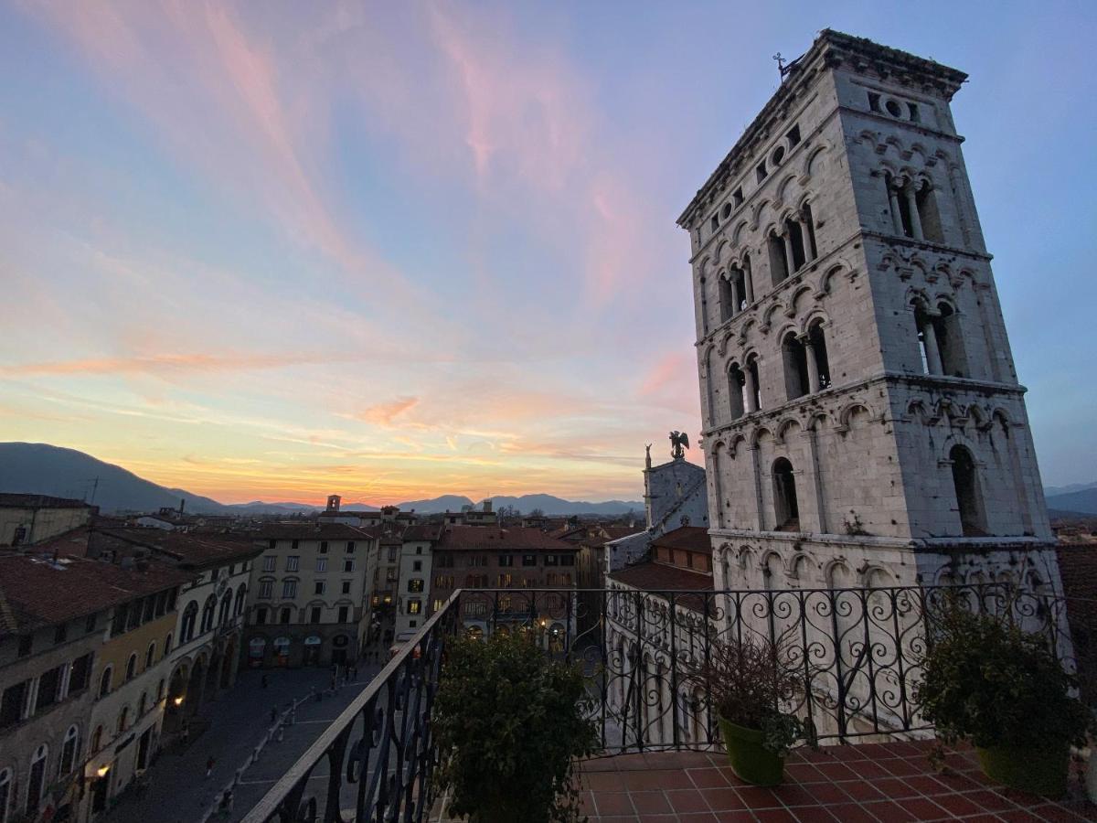 Palazzo Rocchi - Residenza D'Epoca Bed and Breakfast Λούκα Εξωτερικό φωτογραφία