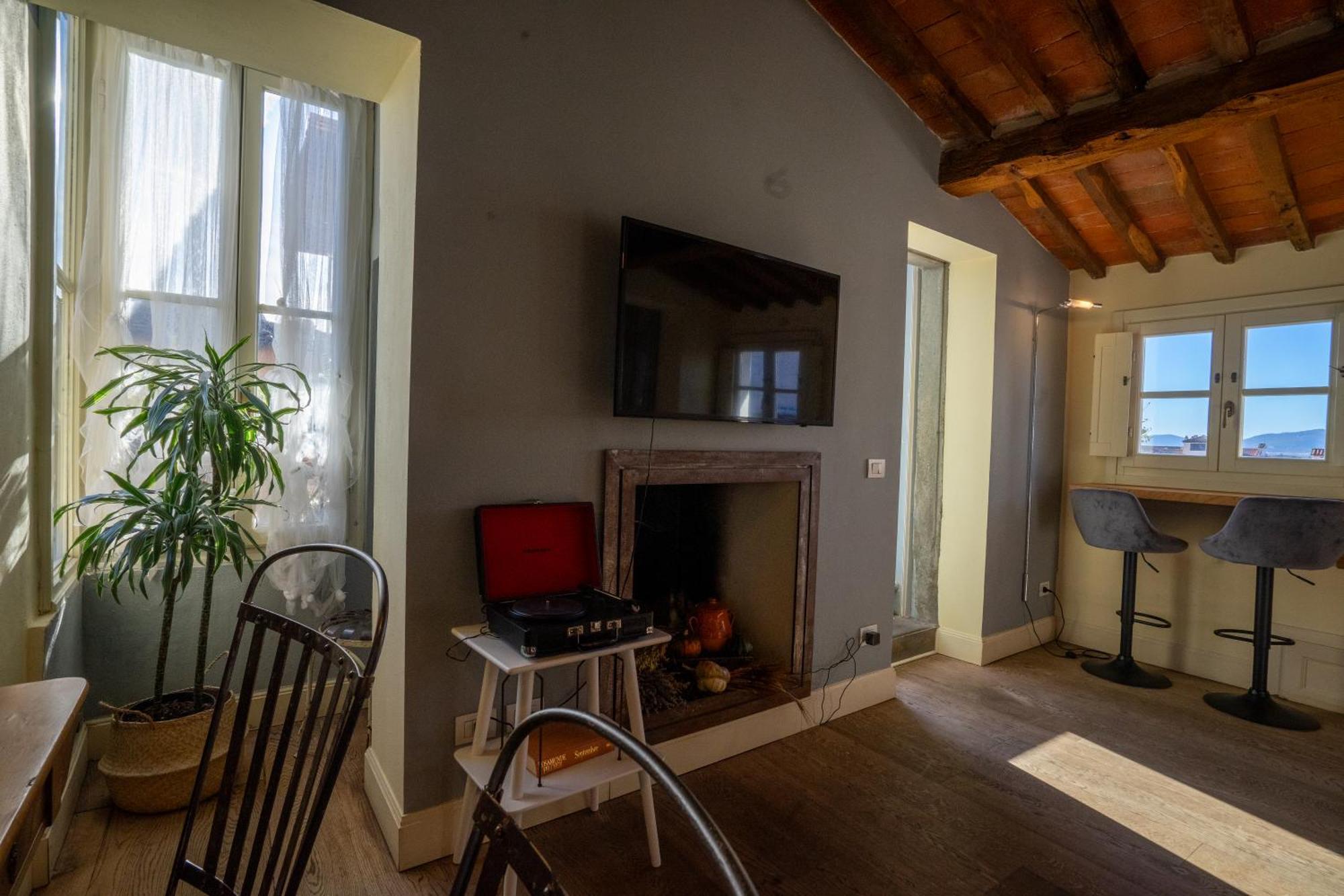 Palazzo Rocchi - Residenza D'Epoca Bed and Breakfast Λούκα Εξωτερικό φωτογραφία