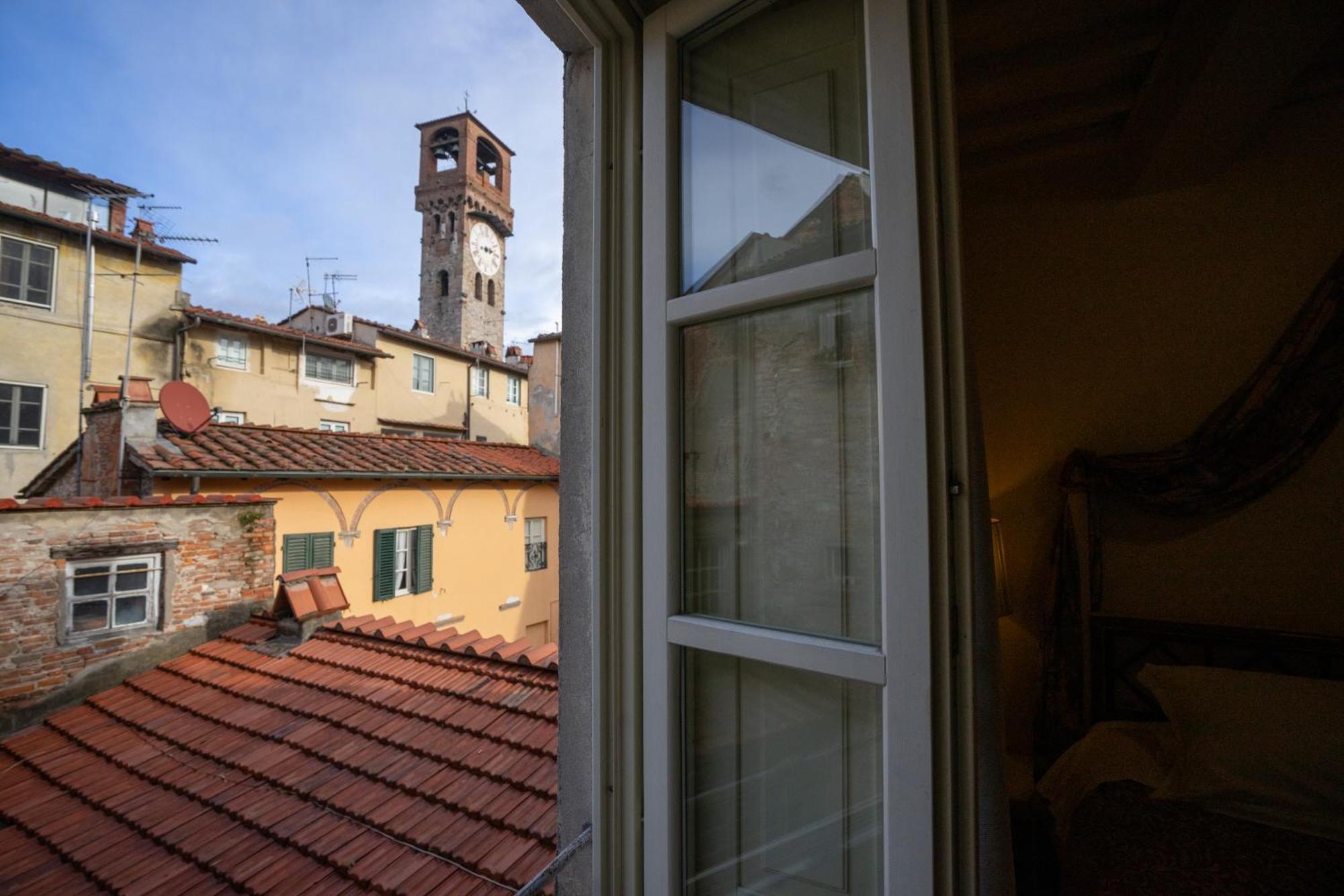 Palazzo Rocchi - Residenza D'Epoca Bed and Breakfast Λούκα Εξωτερικό φωτογραφία