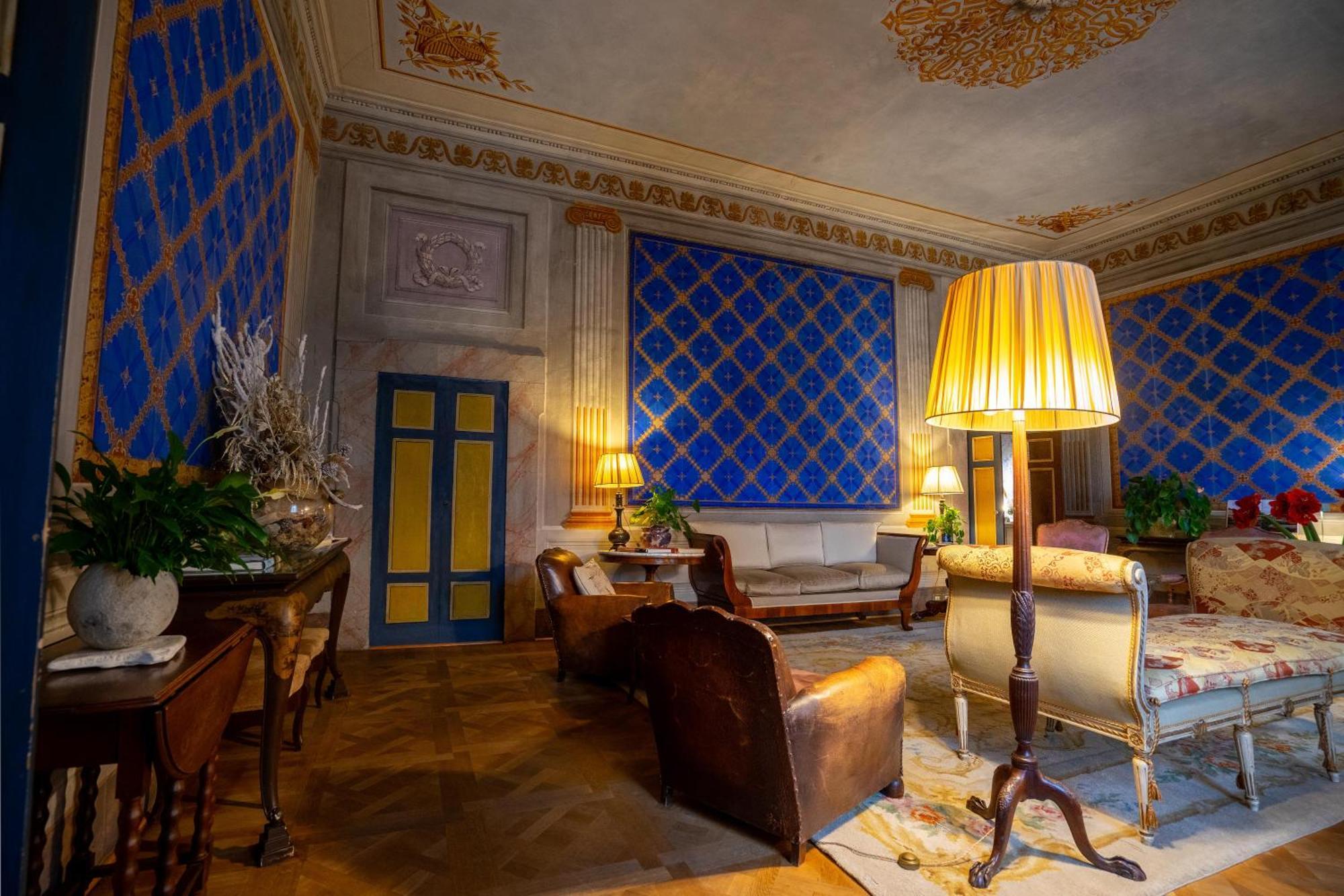 Palazzo Rocchi - Residenza D'Epoca Bed and Breakfast Λούκα Εξωτερικό φωτογραφία