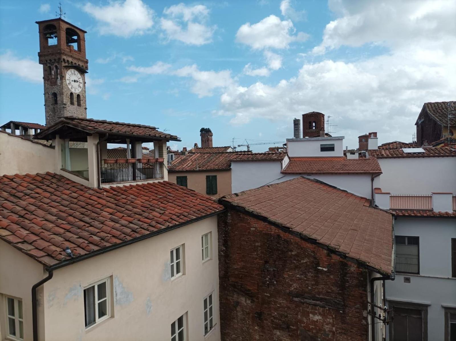 Palazzo Rocchi - Residenza D'Epoca Bed and Breakfast Λούκα Εξωτερικό φωτογραφία